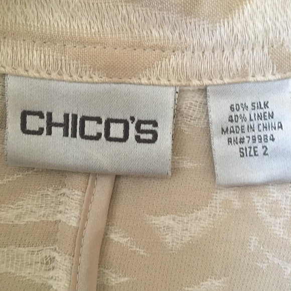 Chico's Women's Lightweight Jacket With long sleeves and Pearlized Buttons. - Picture 5 of 5